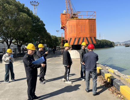 节能水处理设备 / 码头小型化污水处理 / 船舶污水接收 / 污水柜5.jpg